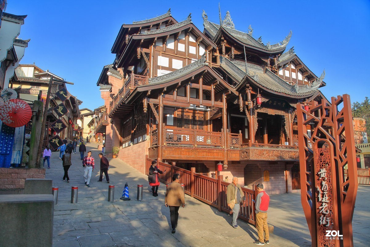 冬日暖阳黄桷垭老街