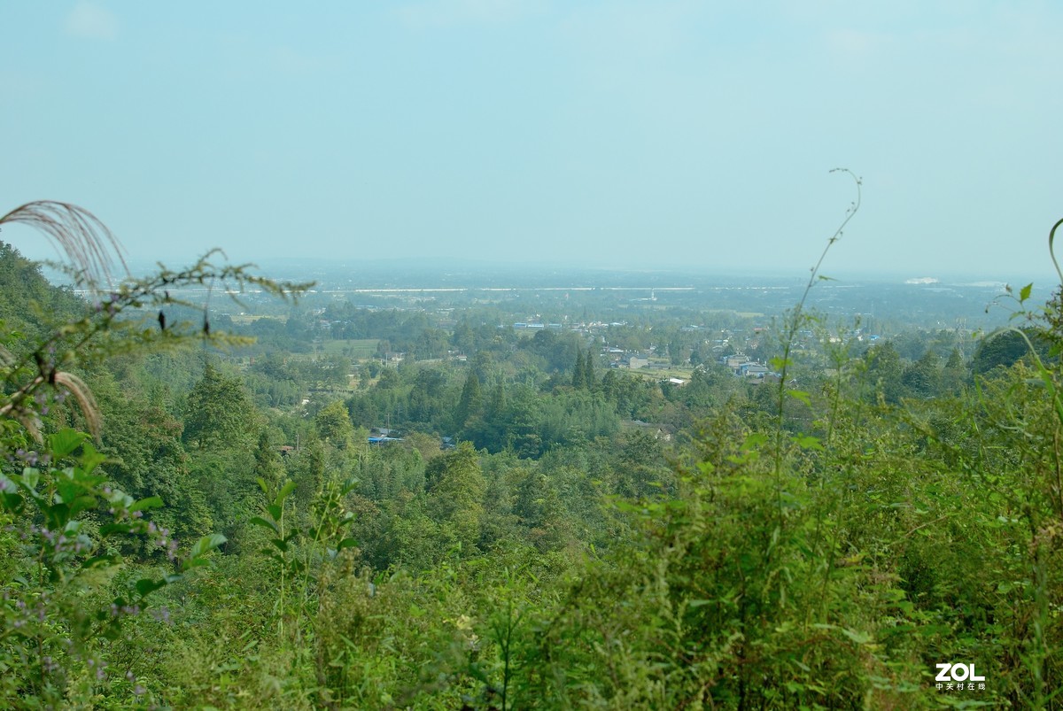 很多年没用D3000了，很是怀念，从新淘了一个，加351.8,上图，以怀念当初岁月欢迎批评