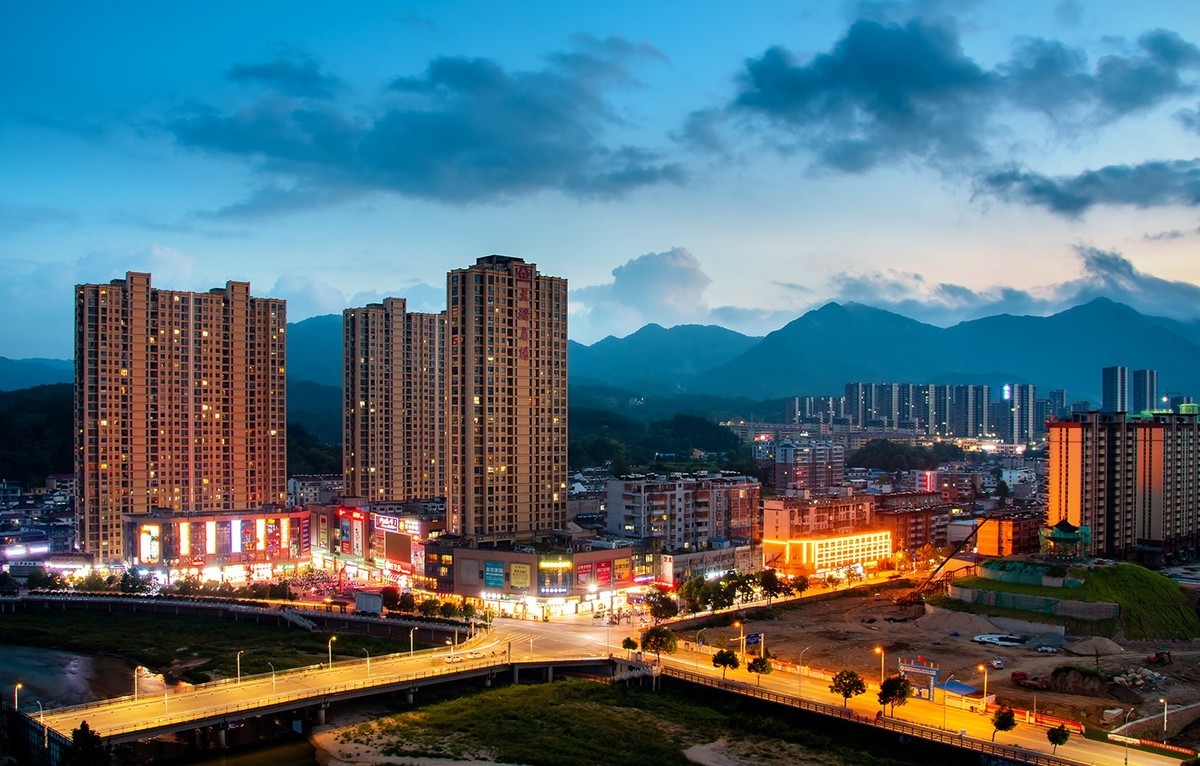 县城夜景美如画