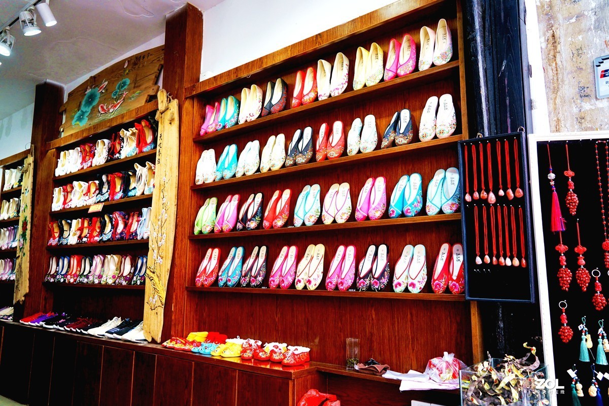 绣花鞋舖
