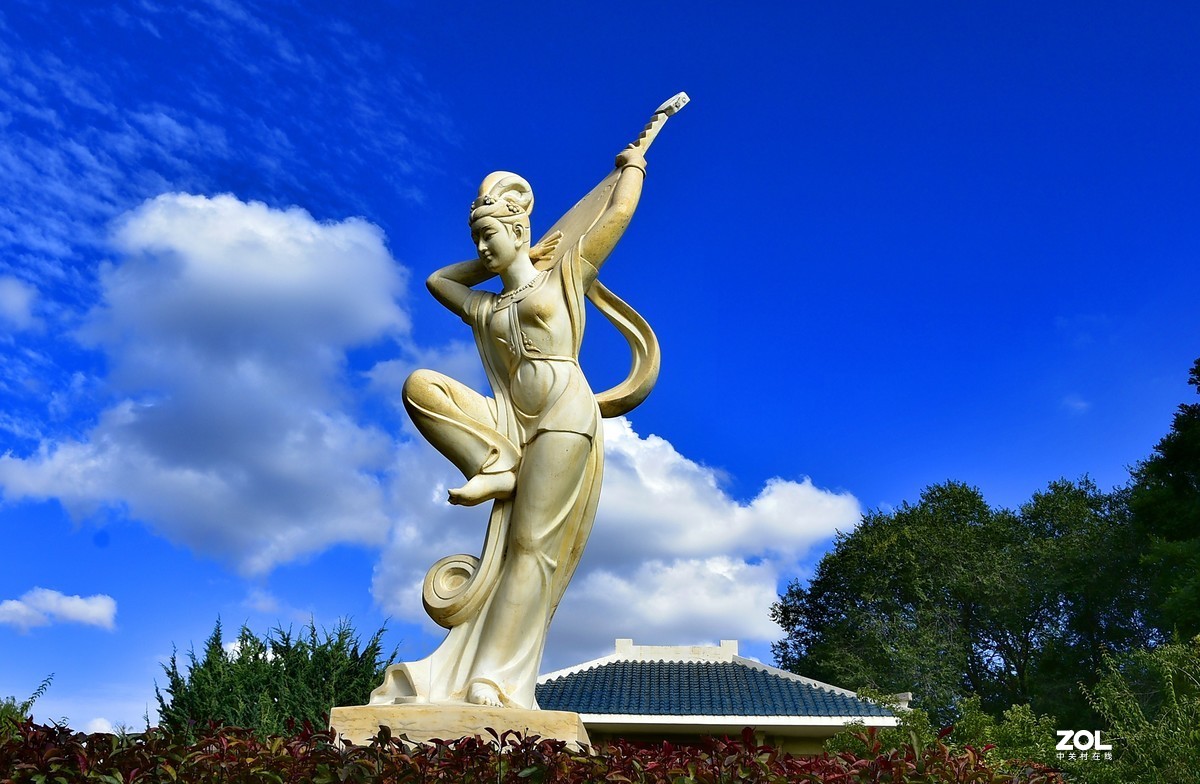 美丽天空反弹琵琶吉祥国庆