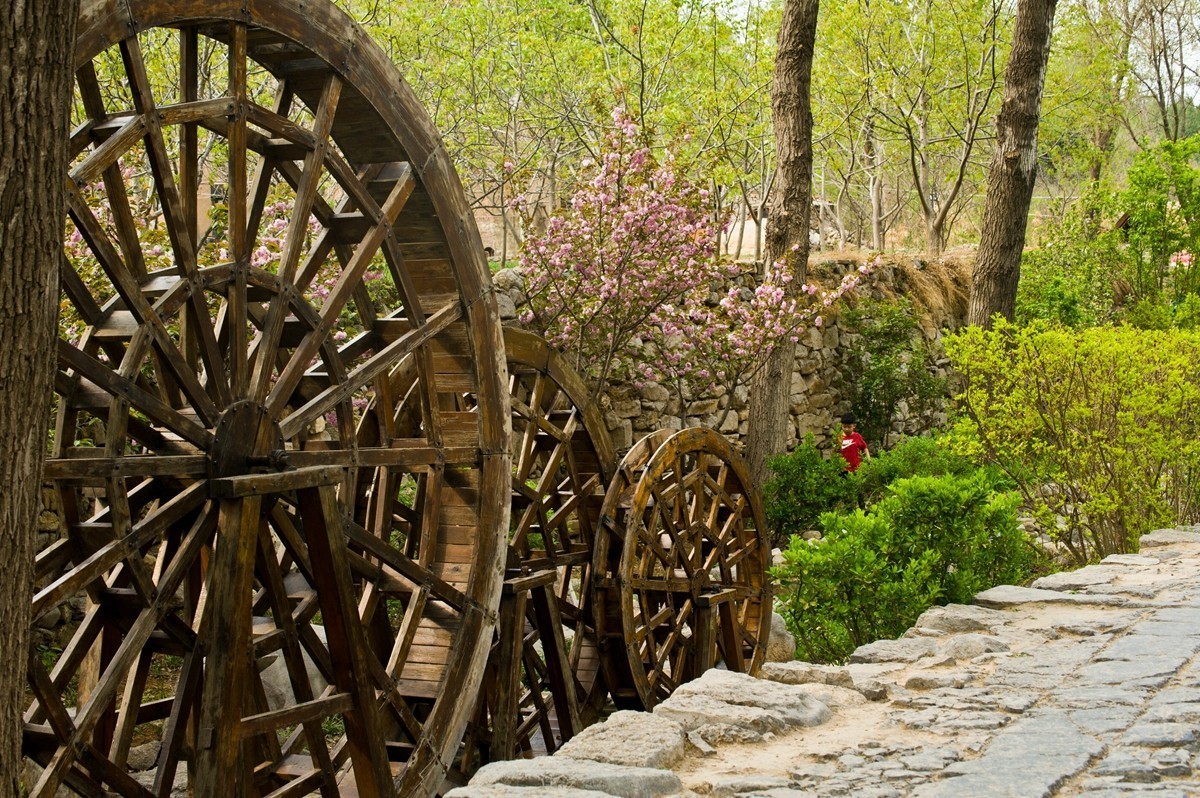 【 踏 春 古 村 落 】