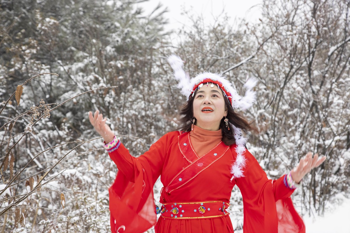 在风雪中显现靓丽本色