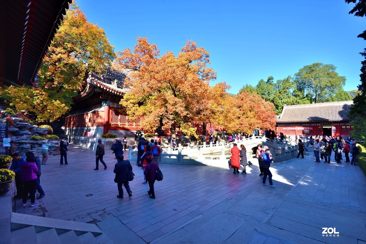 或在西直門乘904路直達香山5紅螺寺紅螺寺山頂海拔8129米,山前