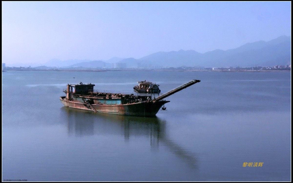 厦门之旅：江中船