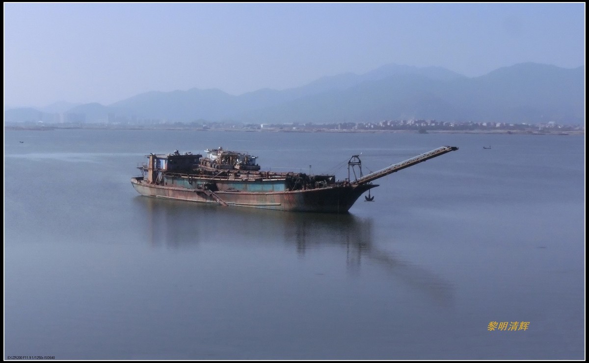 厦门之旅：江中船