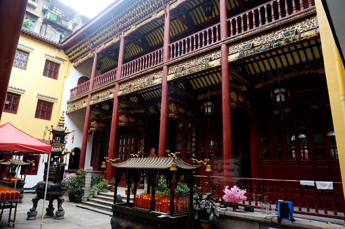 家乡美闹市古刹栖隐寺武汉随笔