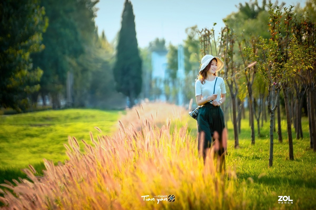 #【天颜作品】# 那一年柔柔的风 | 女友就该这样拍 | 这样的柔光镜效果怎么样？