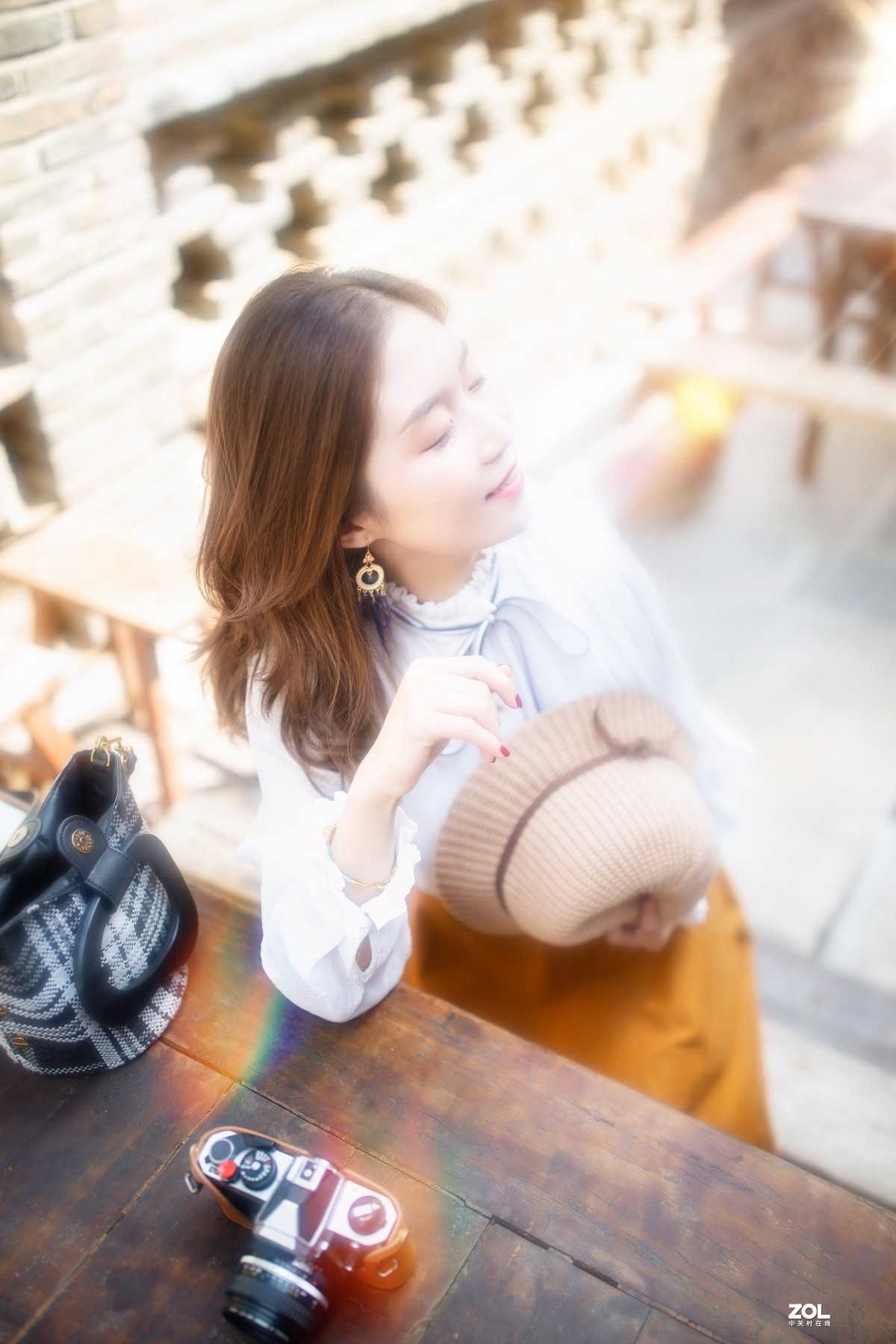 #【天颜作品】# 那一年柔柔的风 | 女友就该这样拍 | 这样的柔光镜效果怎么样？