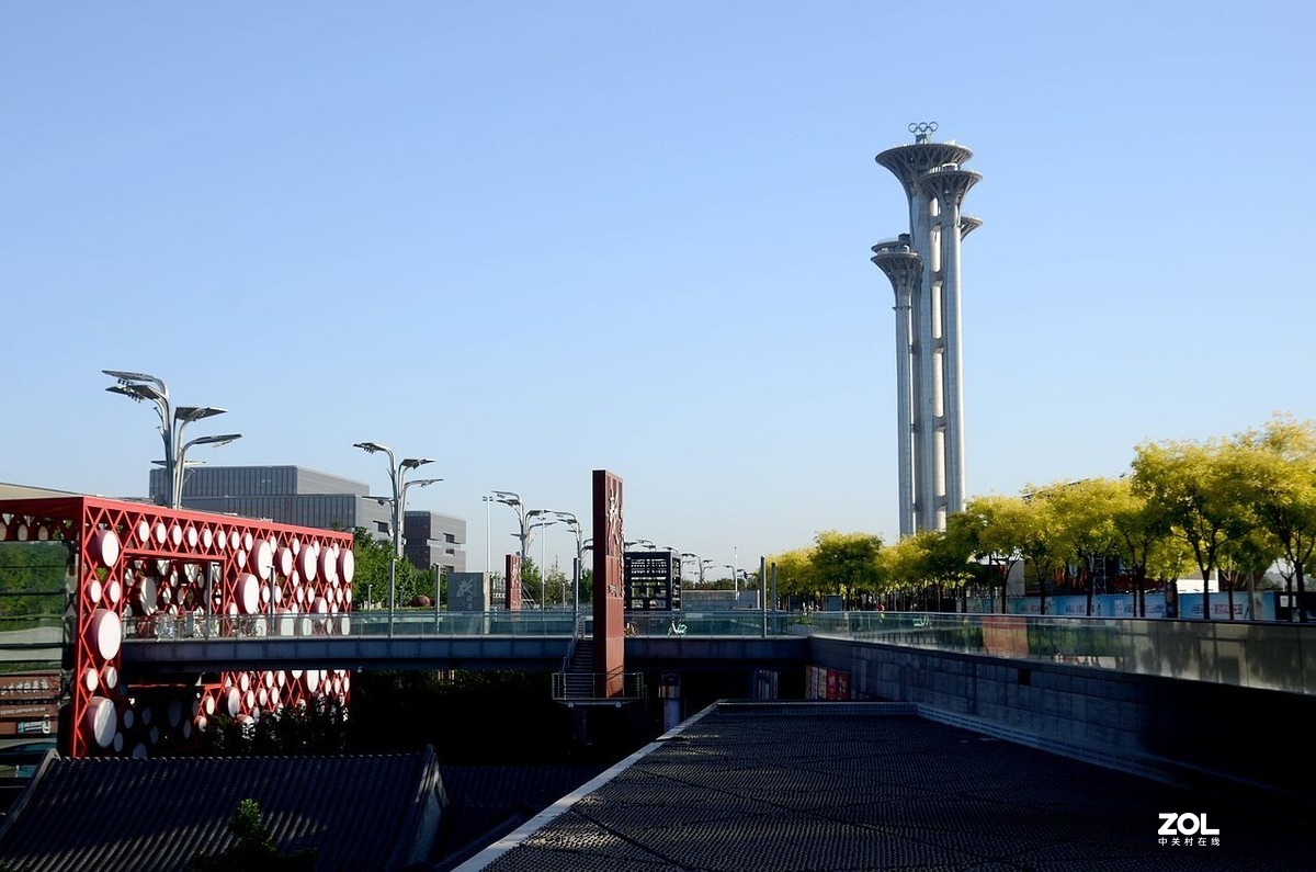 奥 林 广 场 风 景 ------。