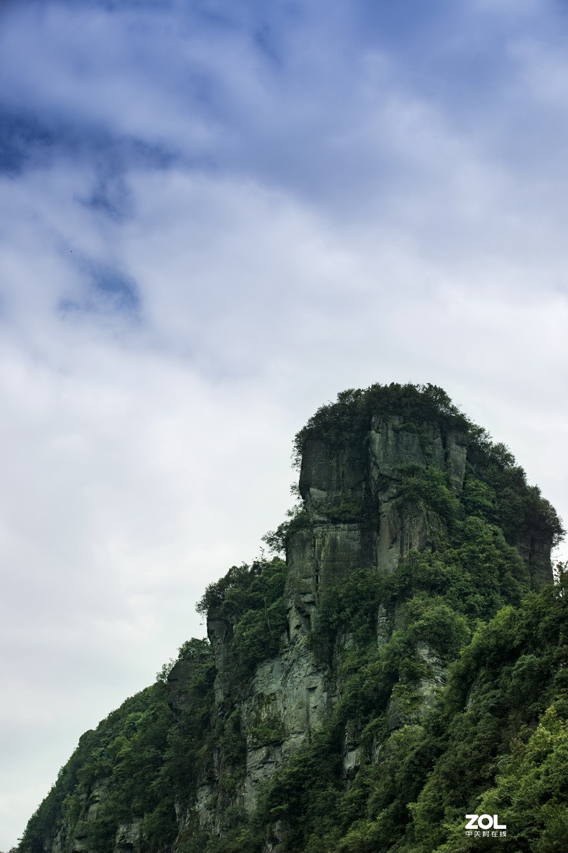 大山深处苗家寨院 （续）。