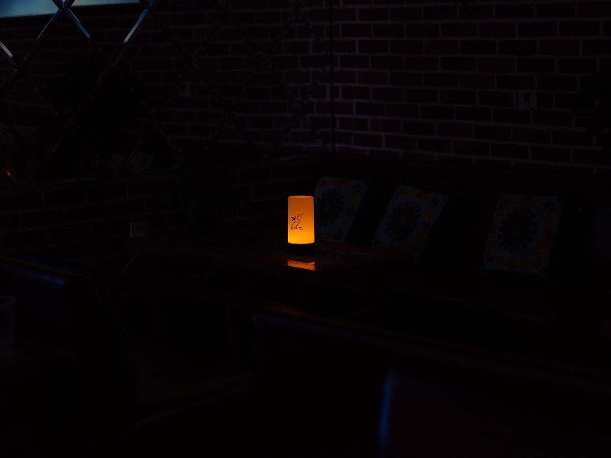 宾得645z中画幅相机欠曝宽容度、手持慢门试拍