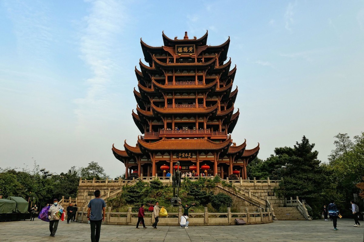 陪友人参观黄鹤楼