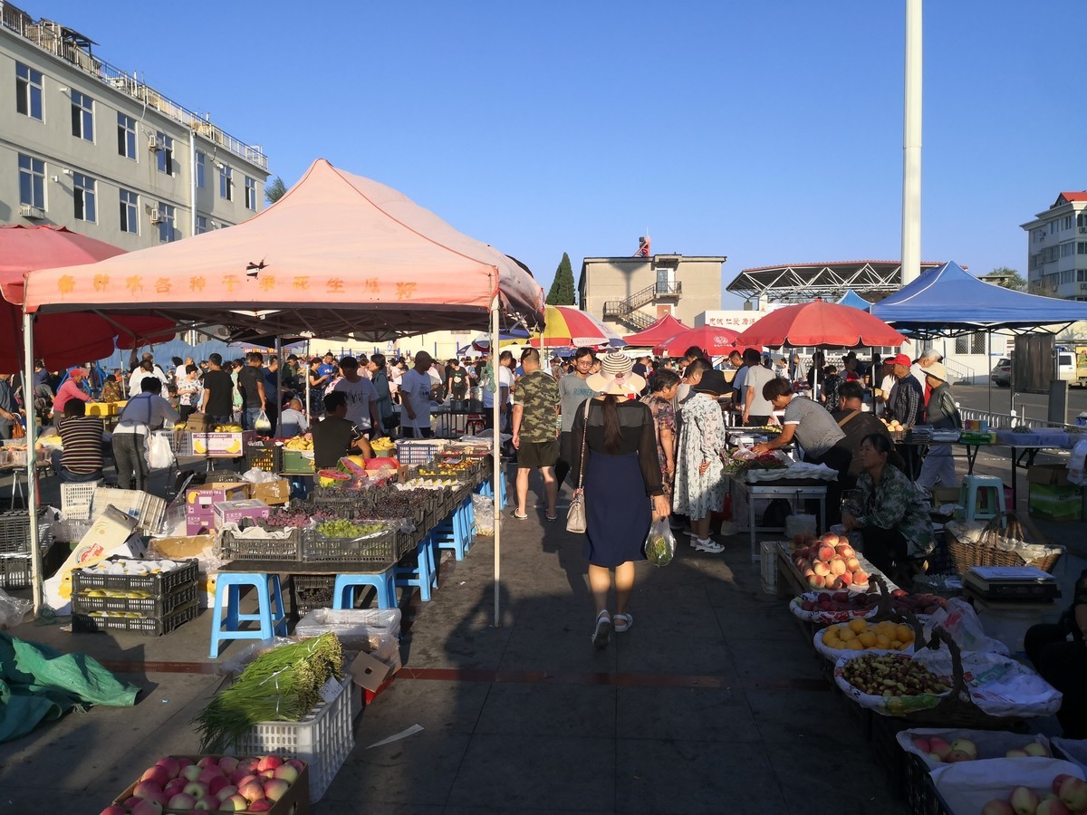 北戴河刘庄的早市和夜市