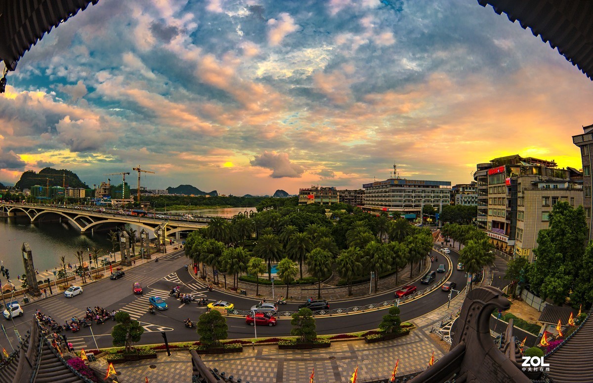 夜游东西巷