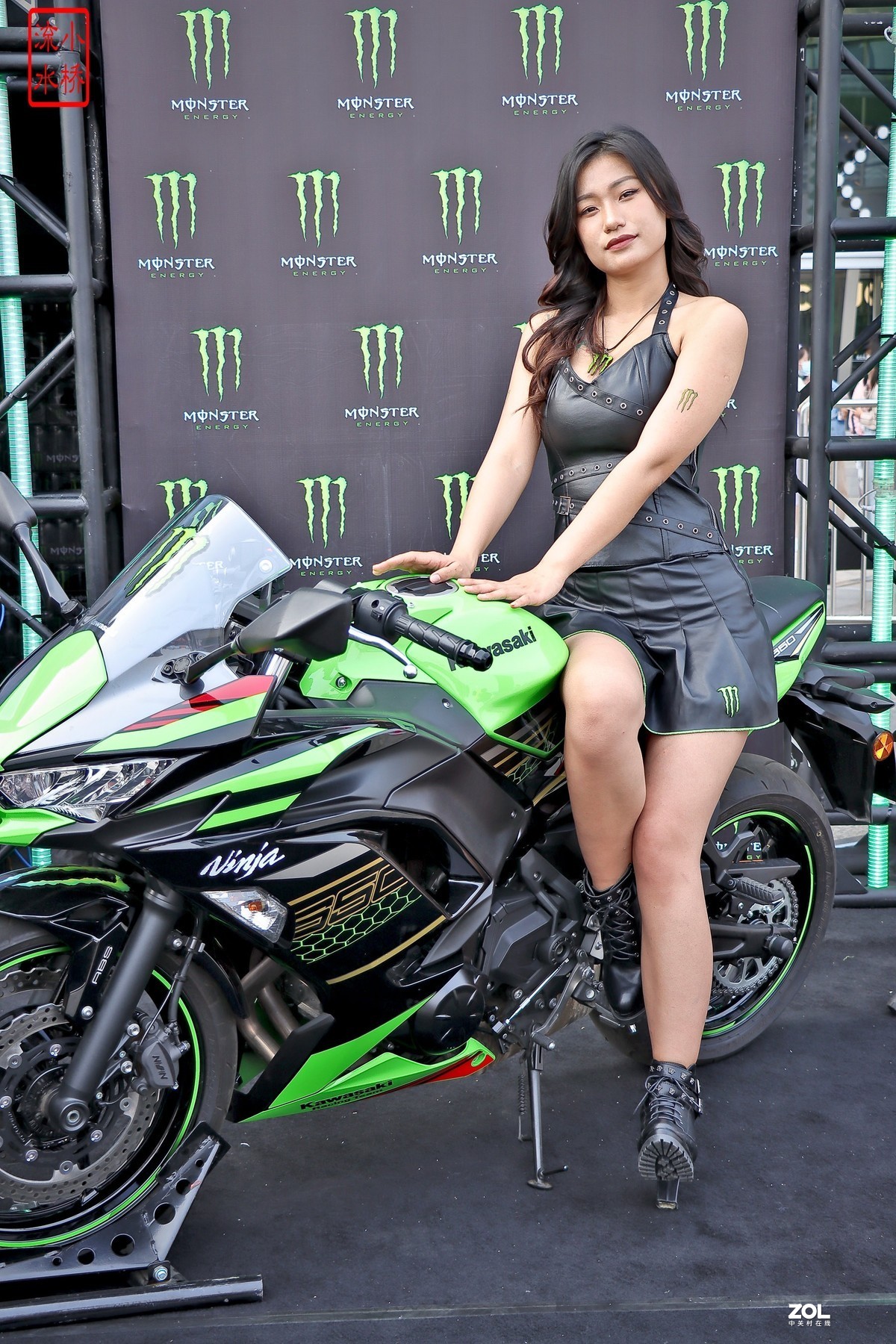 《机车女郎》贺帖 ：祝贺夸父手杖新任60D版主！！