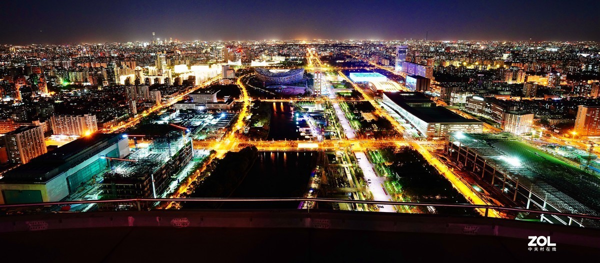 奥林匹克公园观光塔拍夜景