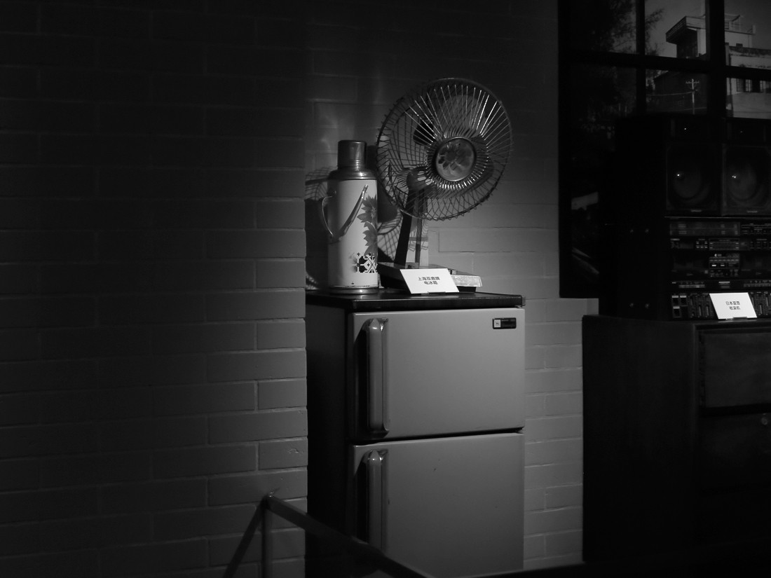 第一个吃螃蟹的人