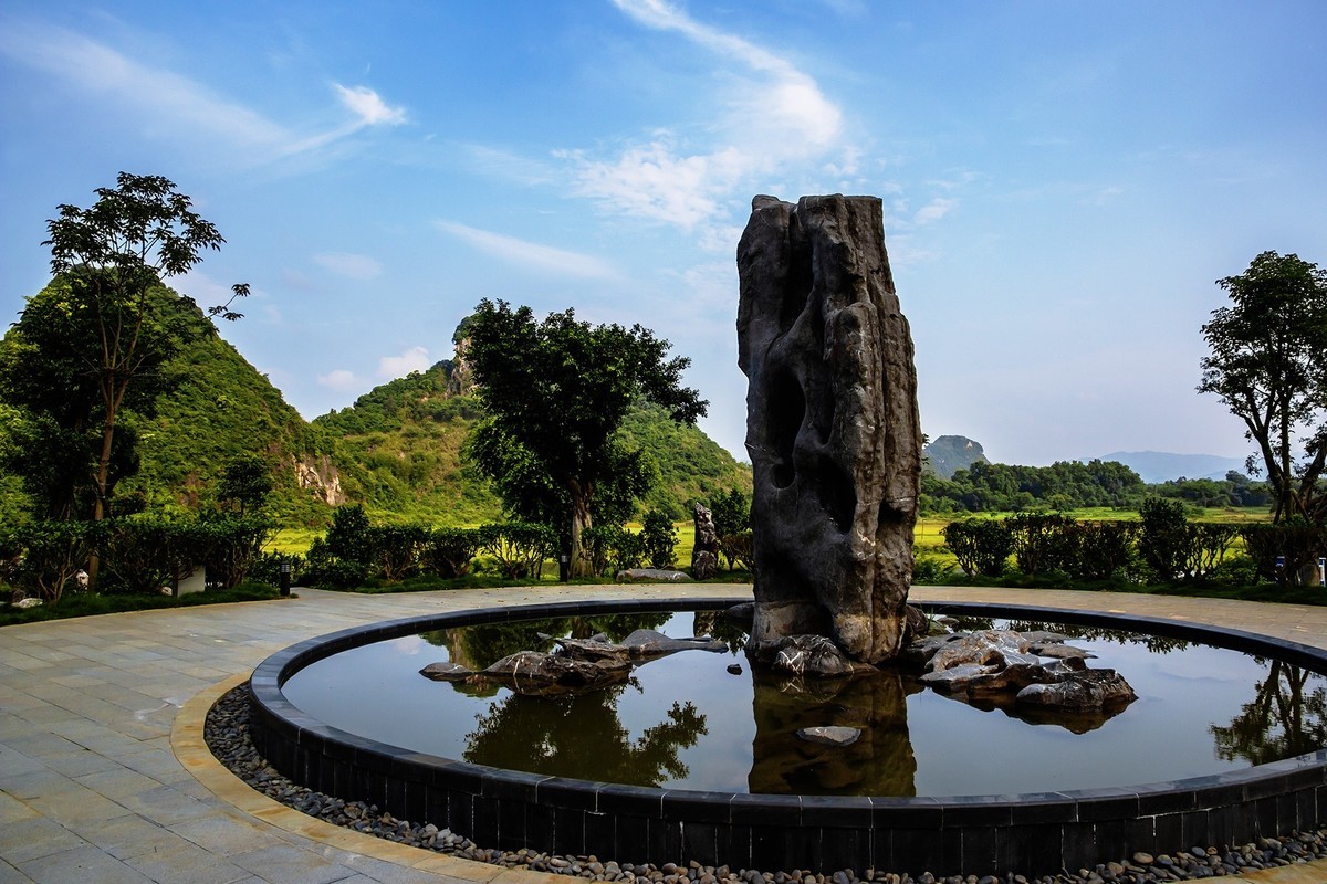 广东英德宝晶宫旅游度假区