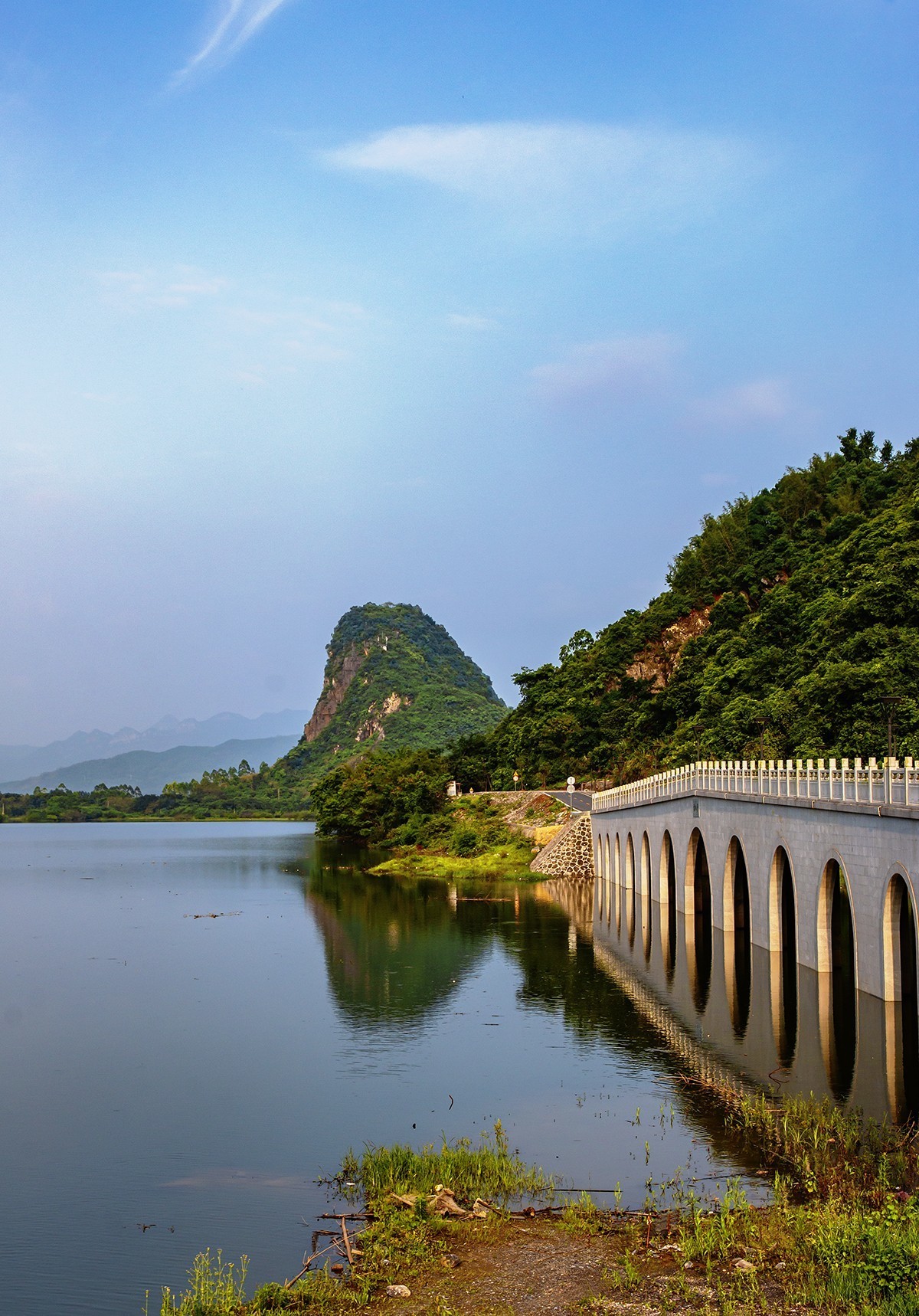 广东英德宝晶宫旅游度假区