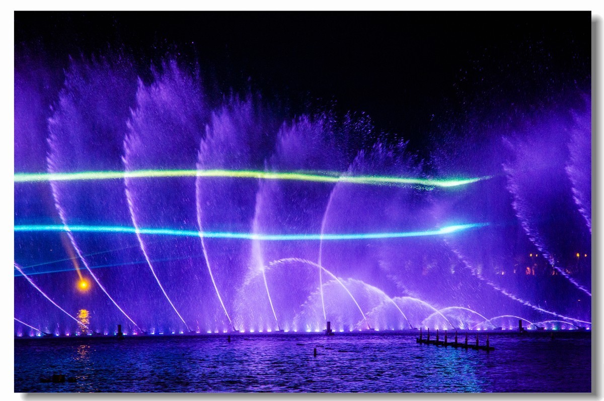 2022苏州湾喷泉灯光秀图片