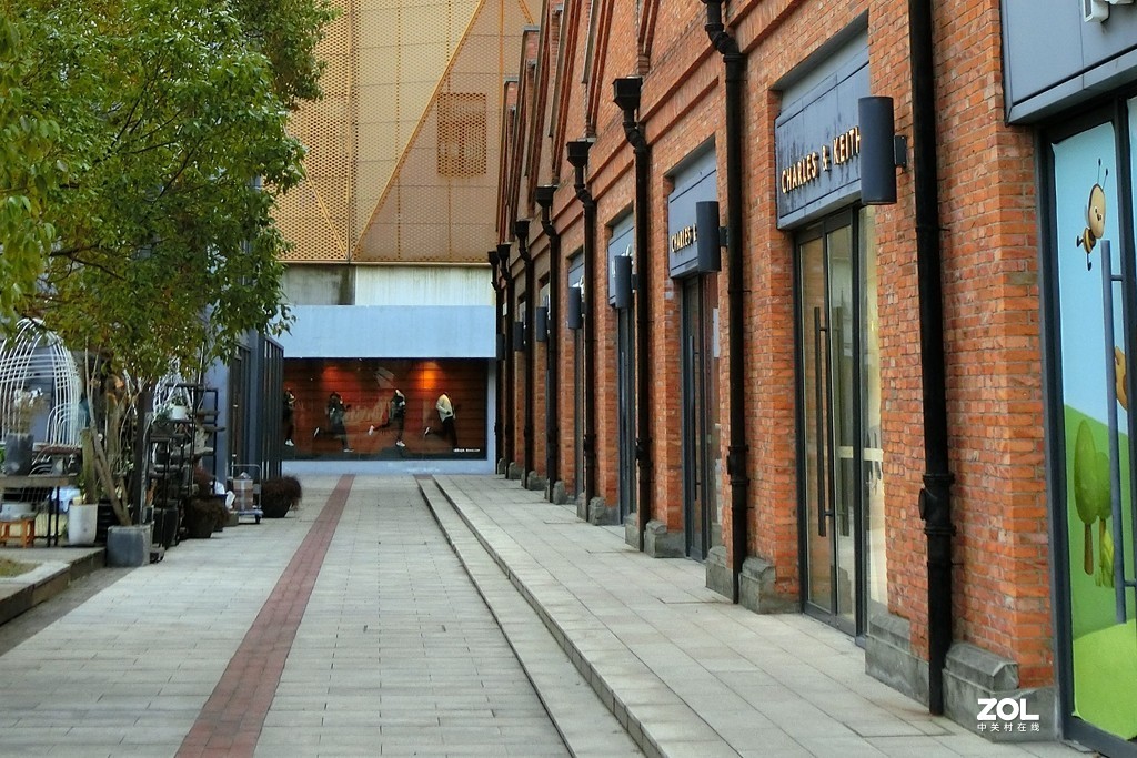 百年老厂的变迁 ------ 1