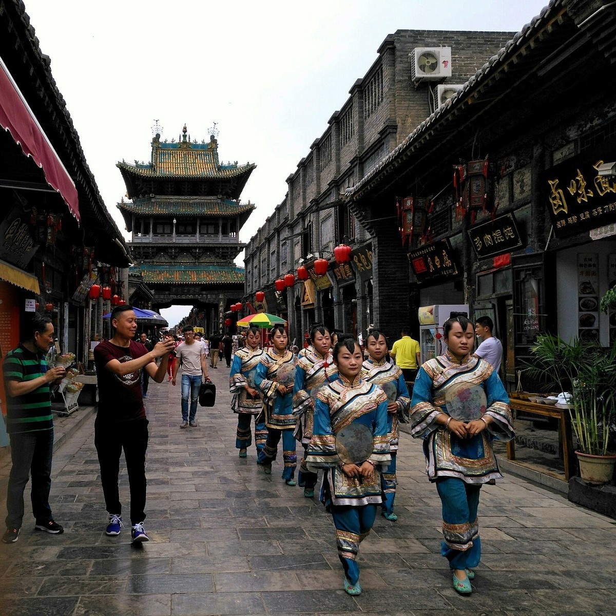 ‘ 招摇过市 ’2017