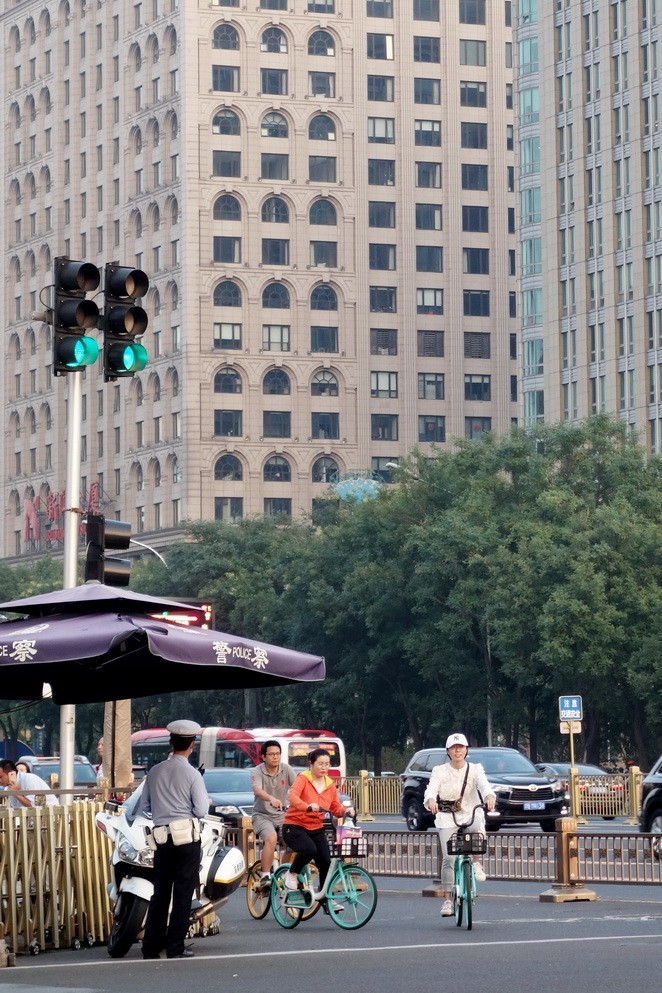 2020-10-02  欢天喜地逛京城