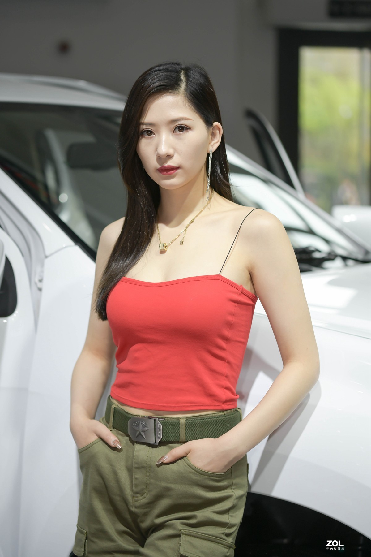 2021齐鲁国际车展车模六