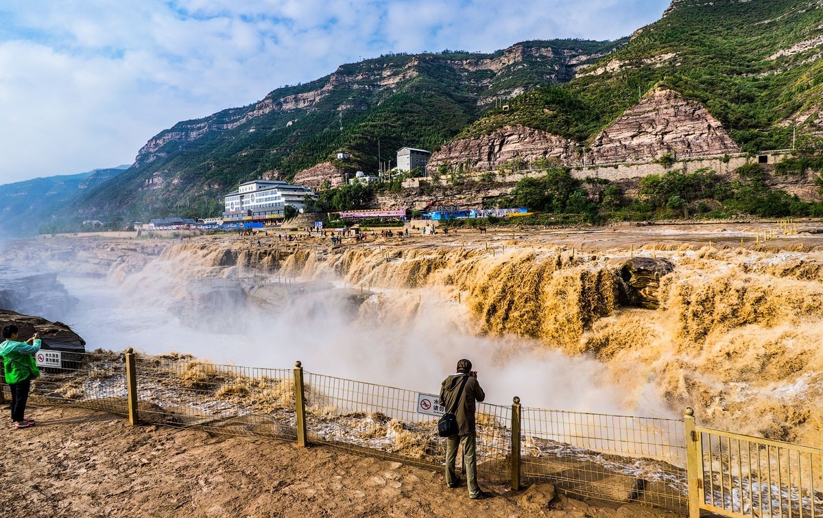 黄河颂（一）------母亲的胸怀