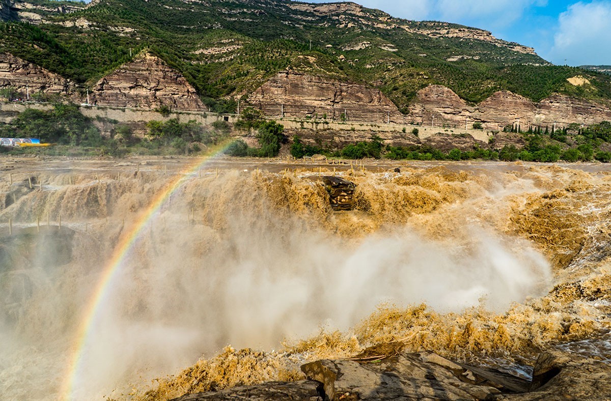 黄河颂（一）------母亲的胸怀