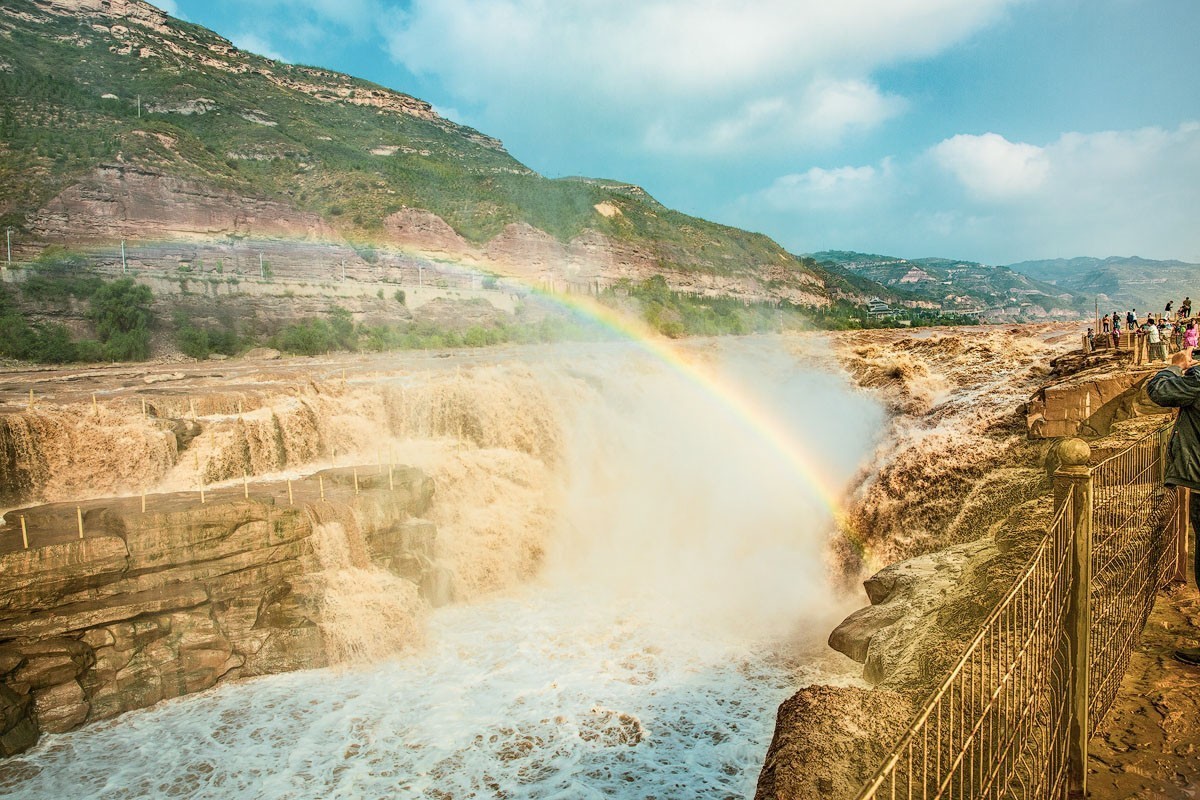 黄河颂（一）------母亲的胸怀