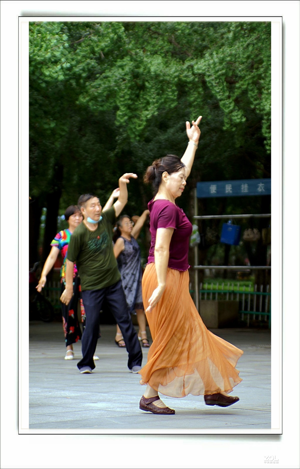 公园里的广场舞