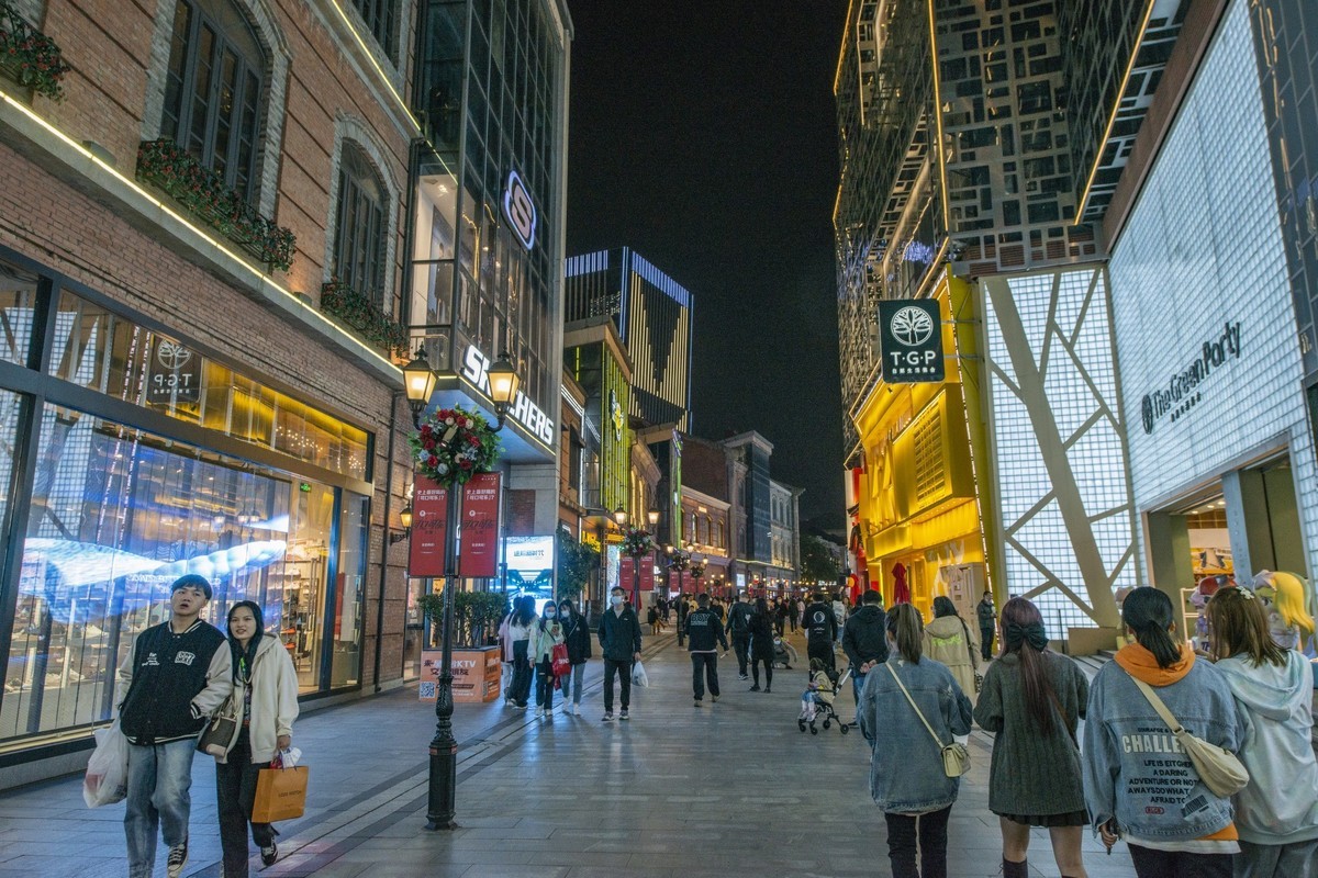 湖北风景名胜掠影（十四. 终结篇）：楚河汉街