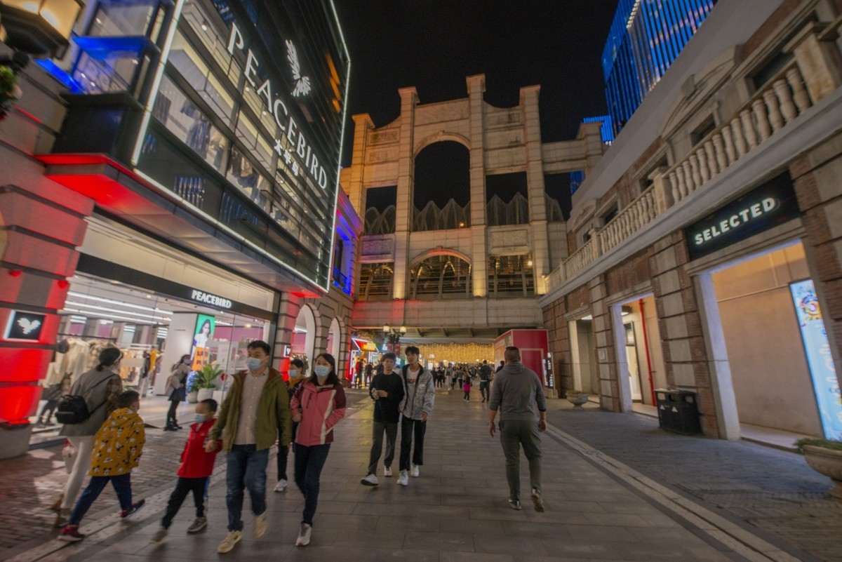 湖北风景名胜掠影（十四. 终结篇）：楚河汉街