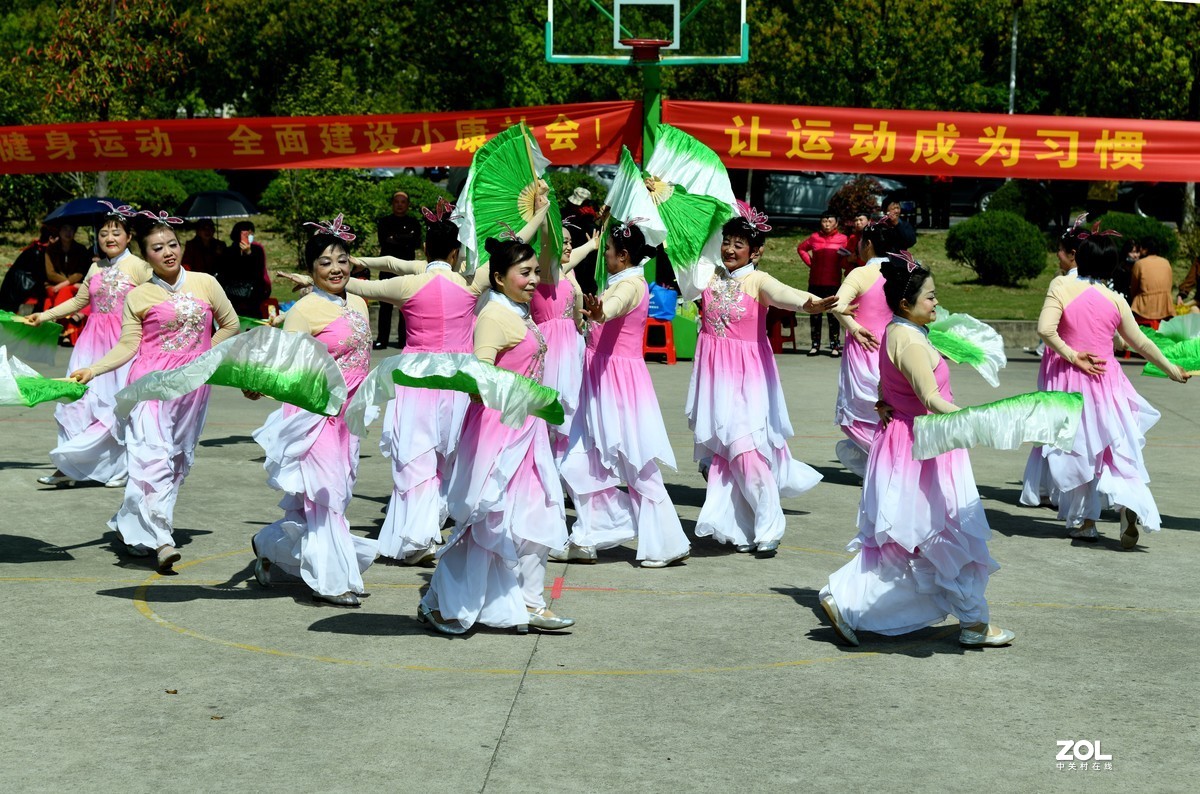 大妈广场舞赛