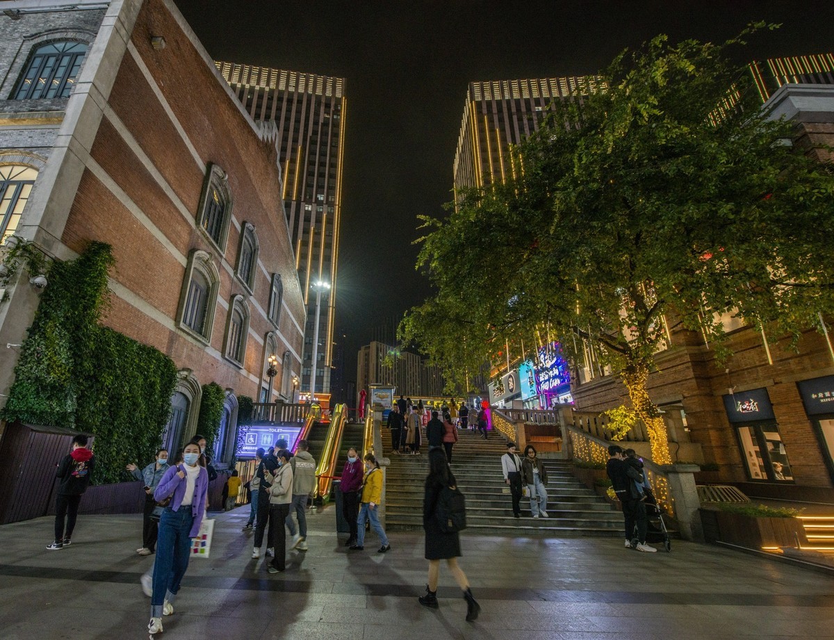 湖北风景名胜掠影（十四. 终结篇）：楚河汉街