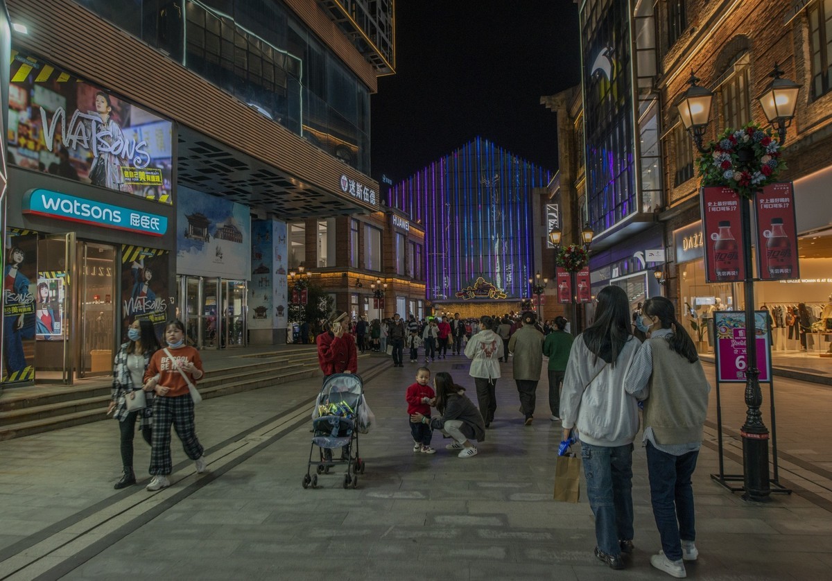 湖北风景名胜掠影（十四. 终结篇）：楚河汉街