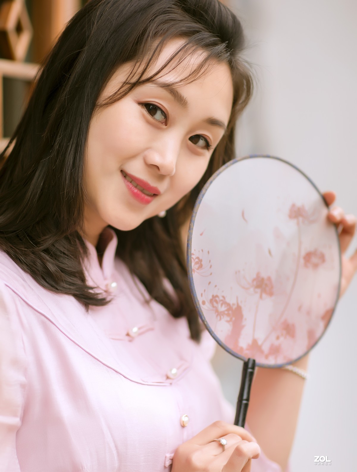 ［人像摄影］逛老街的美女