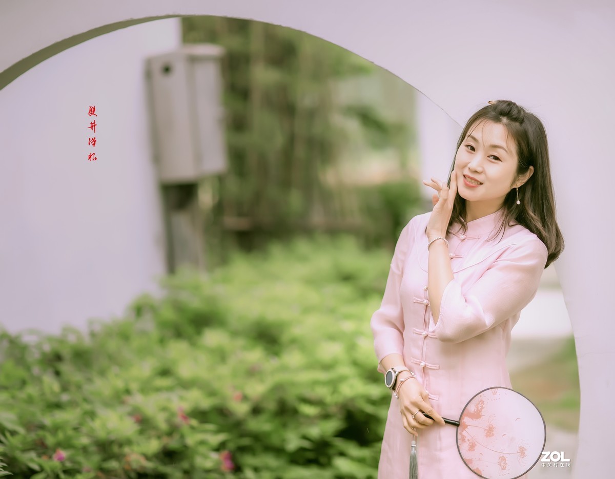 ［人像摄影］逛老街的美女