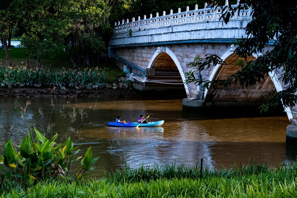 用老镜拍摄的海珠湖