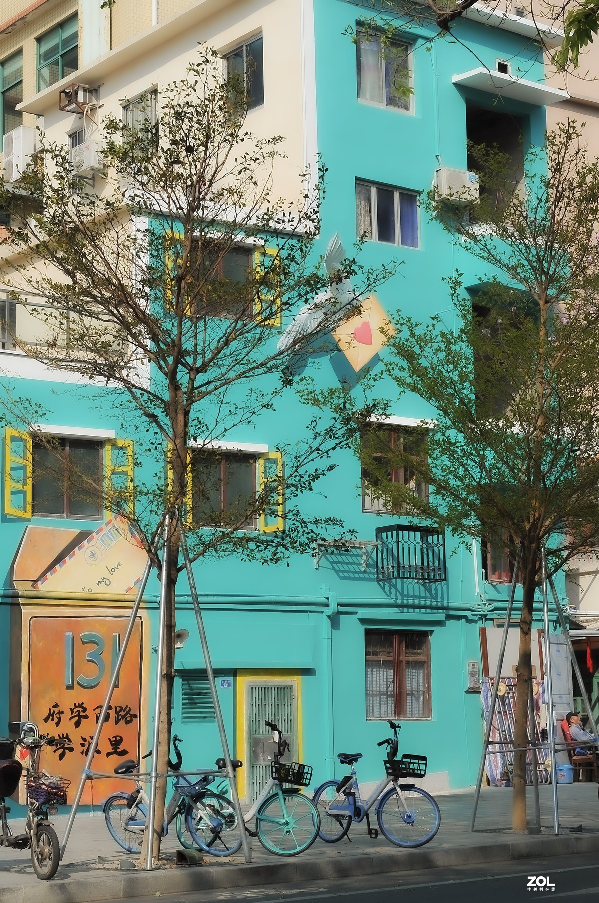 旧房添新装，活力再现（府学西街）