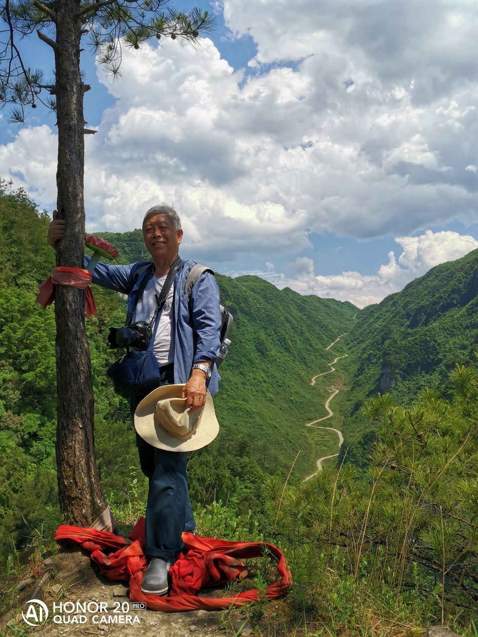 登山游览攀爬贵州绥阳五峰岭记实