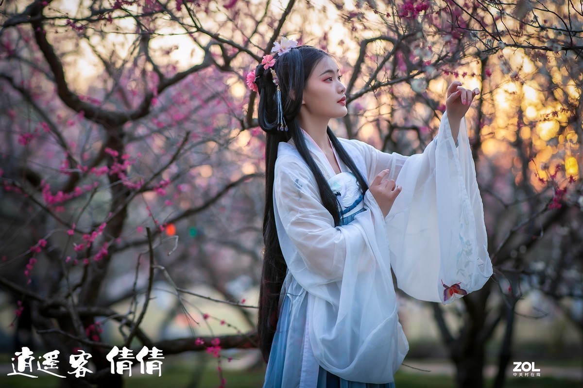 明孝陵梅花山逍遥客汉服人像(倩倩)