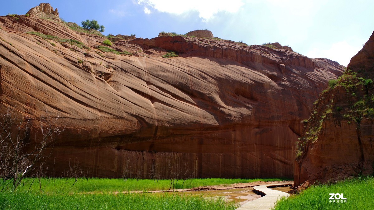 秦晋游--靖边龙洲丹霞地貌--波浪谷【11】进入公园景区