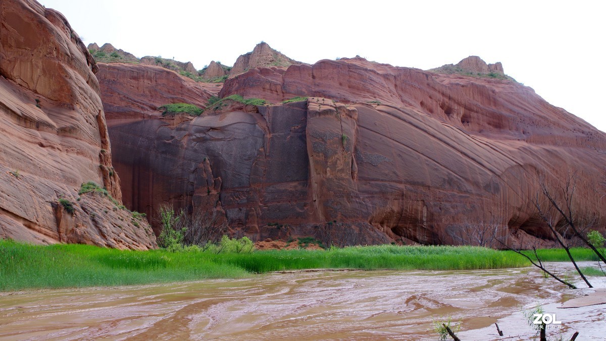 秦晋游--靖边龙洲丹霞地貌--波浪谷【11】进入公园景区
