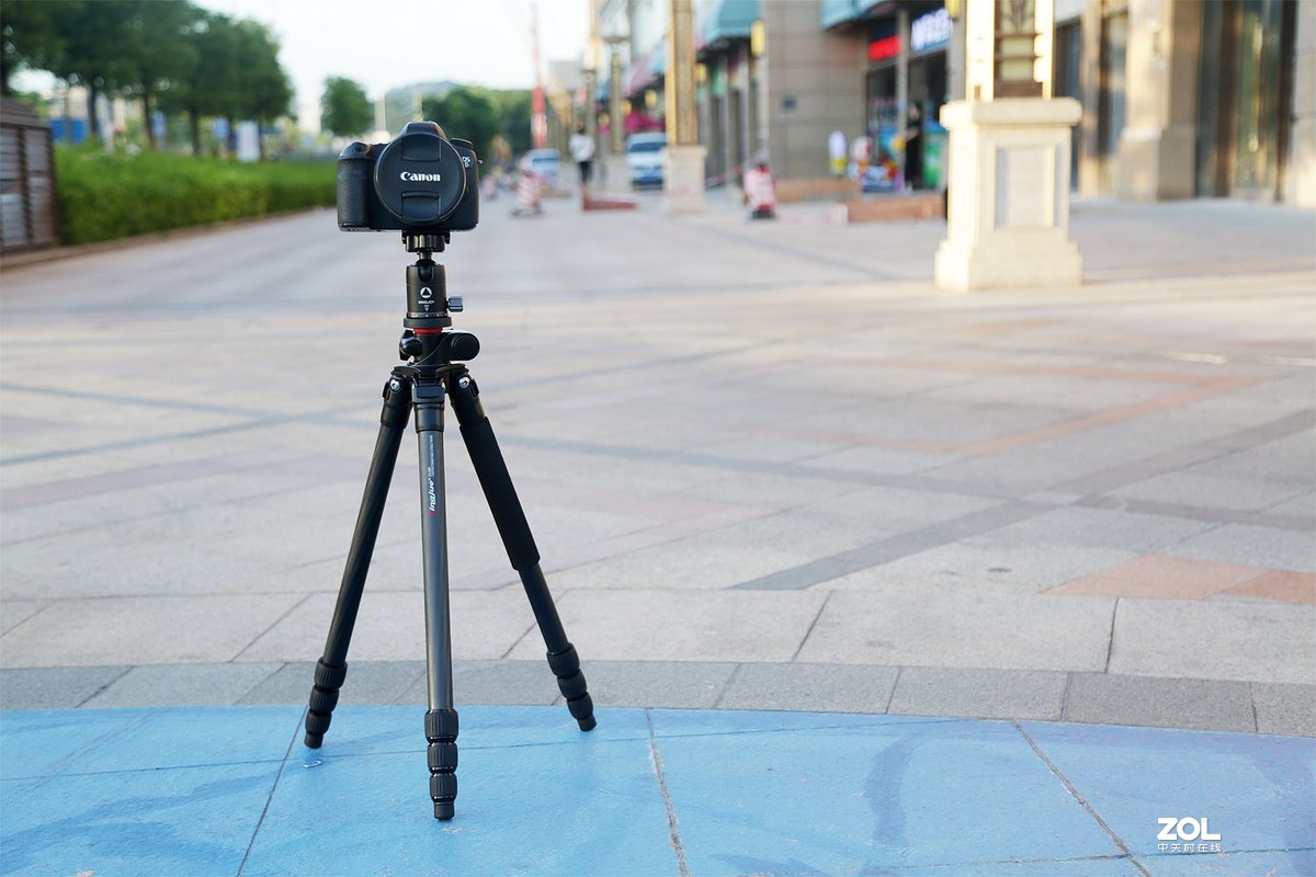 终于找到一款实用好用的横置中轴三脚架了