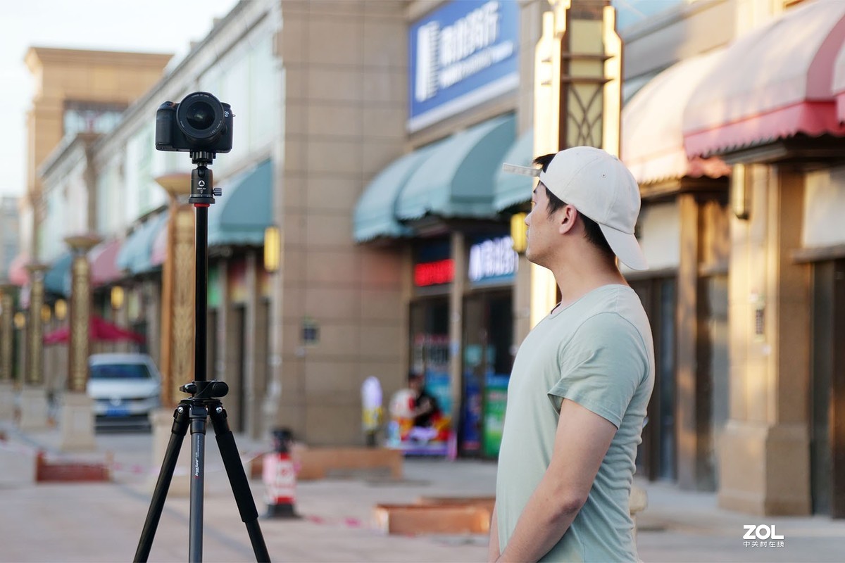 终于找到一款实用好用的横置中轴三脚架了