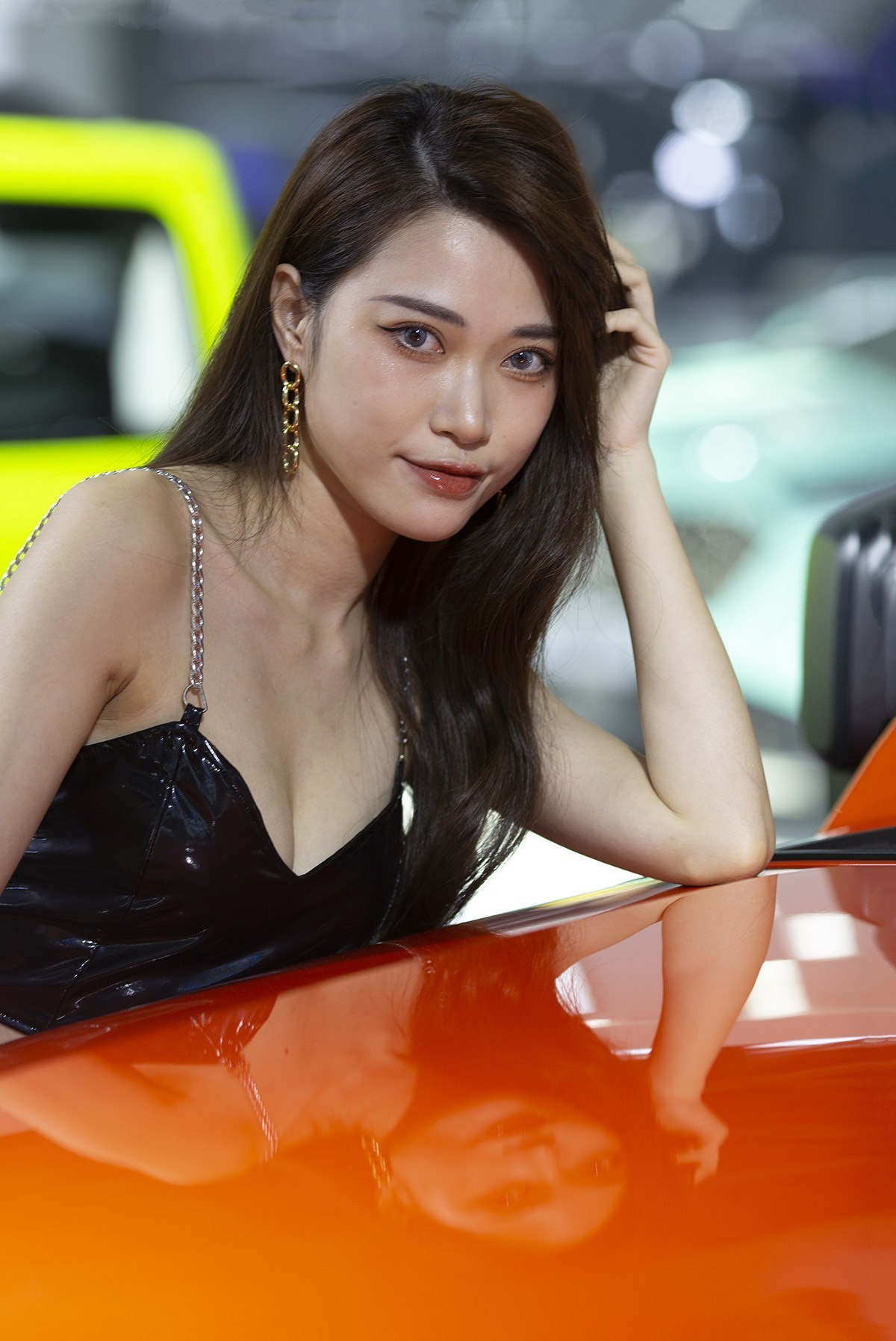 名模丽丽车展写真