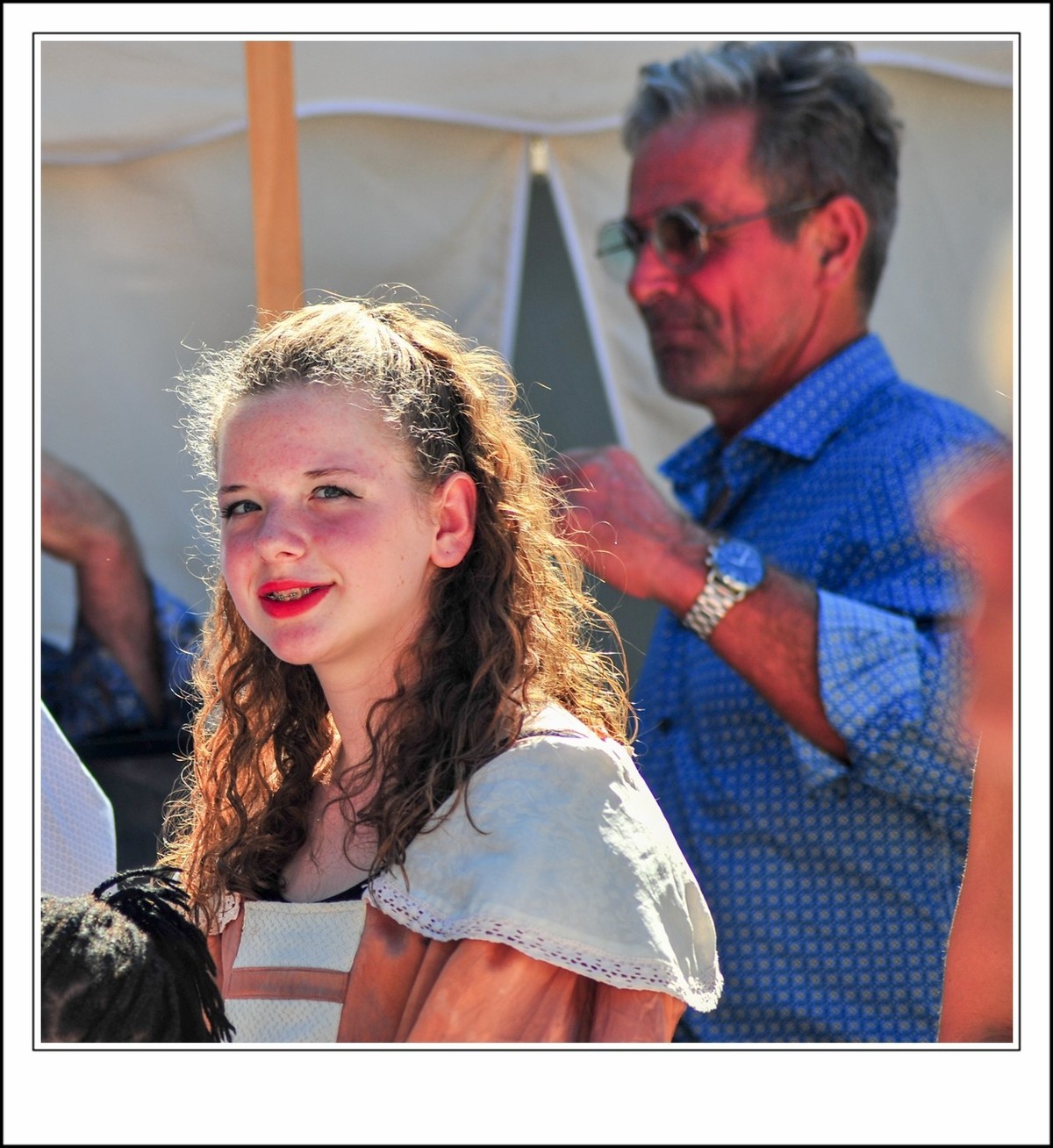 节日中---人物远射秒拍